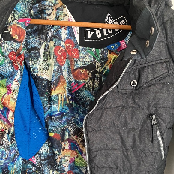 Volcom EQS Jacket | Great Condition | Size SP - Picture 2 of 8